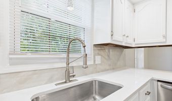 2126 Tartan Rd, Anderson, IN 46012