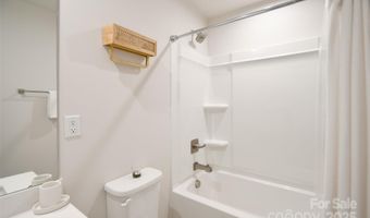 453 Spearfield Ln, Charlotte, NC 28205