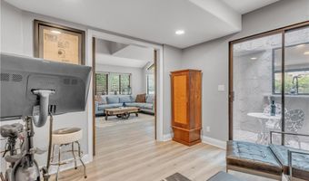 29729 Strawberry Hill Dr, Agoura Hills, CA 91301