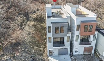 622 Windom St, Airville, PA 15203