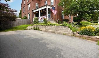 13 Blackstone St, Cumberland, RI 02864