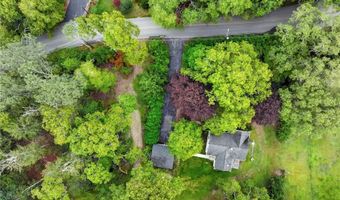 86 Oak St, Hopkinton, RI 02804