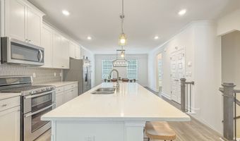 1160 Kendron LN 16, Atlanta, GA 30329