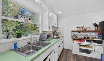 18 Vernon St, Ayer, MA 01432