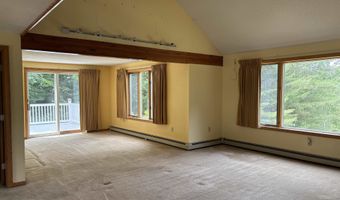 20 Merrill Rd, Campton, NH 03223