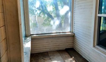 215 N H St, Albion, WA 99163