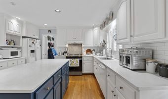 131 Chesnut St, Camden, SC 29020