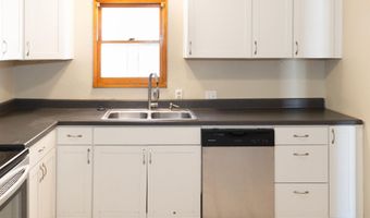 204 Acoma Dr, Clovis, NM 88101