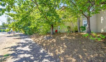 2130 Siskiyou Blvd, Ashland, OR 97520
