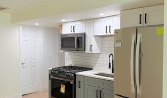 833 W Heritage Dr 2, Addison, IL 60101