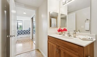 2220 FAIRFAX Dr 309, Arlington, VA 22201