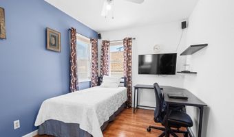 42 Lake Blvd, Aberdeen Twp., NJ 07747