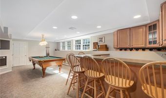 215 Watch Hill Dr, East Greenwich, RI 02818