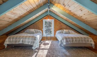26 Hummingbird Ln, Bar Harbor, ME 04609