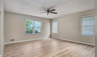 98 PINE OAK Blvd, Barnegat, NJ 08005
