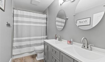 1413 Alta Vista St, Alice, TX 78332