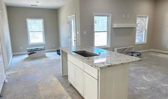 1008 Duke Dr, Bauxite, AR 72011