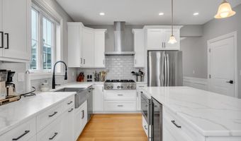 41 Soderman Way 41, Cheshire, CT 06410