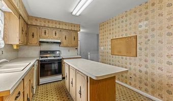 11164 Kennebec Ave, Allen Park, MI 48101