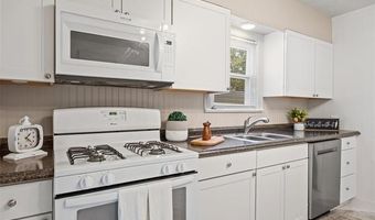 532 E 13th St, Bartlesville, OK 74003