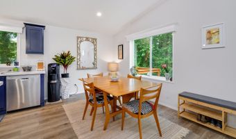 10220 7TH St, Bay City, OR 97107