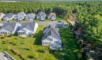 61 Milky Way Dr, Barnegat, NJ 08005