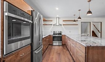 8381 Pratt Rd, Atchison, KS 66002