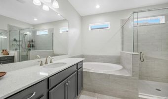 6135 VOYAGERS Pl, Apollo Beach, FL 33572