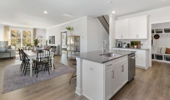 108 Lemongrass Ln, Bermuda Run, NC 27006