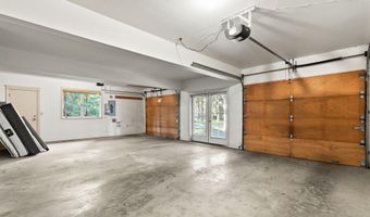 20375 SE Big Bear Ct, Bend, OR 97702