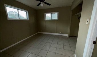 806 Parr Dr, Alice, TX 78332