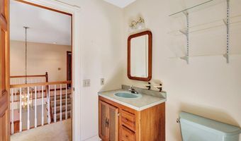 118 Stirling Pl, Burlington, VT 05408