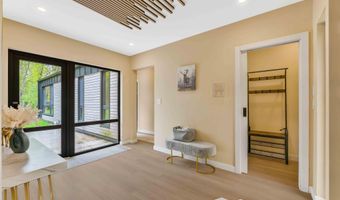 72 Keats Ln, Albrightsville, PA 18210