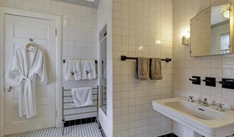 211 Cedar Ave, Allenhurst, NJ 07711