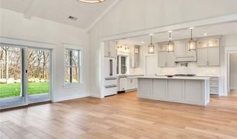 63 Forrest Ln, Charlestown, RI 02813