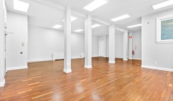 16 W Black Well St6s War, Andover, NJ 07801