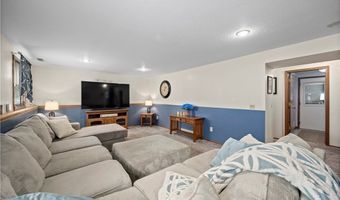 923 Hillside Dr, Amherst, OH 44001