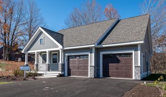 20 Edgewater Dr, Brentwood, NH 03833
