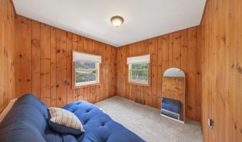 1052 Lakeside Dr E, Alloway, NJ 07422