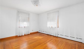 17 Jennie St, Cranston, RI 02920