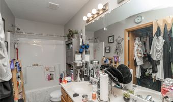 4814 NE Grove Ln, Ankeny, IA 50021