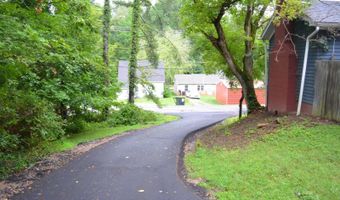 20 Hickory St, Athens, OH 45701