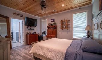 406 PARADISE Trl, Arley, AL 35541