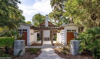 2710 Bluestem Dr, Beaufort, SC 29902