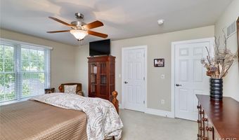 259 Meadowbrook Country Club Est, Ballwin, MO 63011