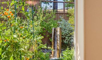 2148 Birchwood Ln, Ashland, OR 97520