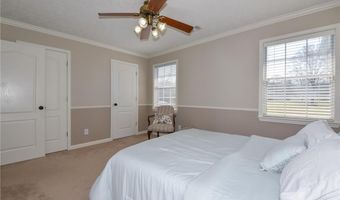 2447 OAKWOODS Ln, Alexander City, AL 35010