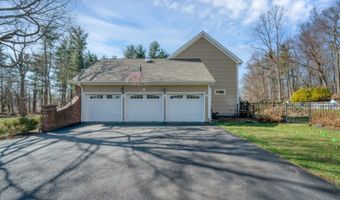5 Topping Way, Chester, NJ 07930
