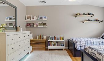 1 Blacksmith Rd, Lincoln, RI 02865