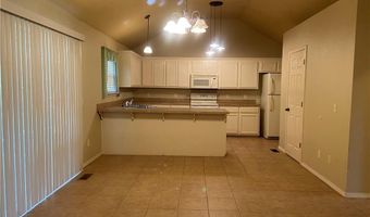 2 Radcliffe Dr, Bella Vista, AR 72714